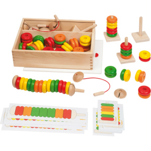 Гъсенички и кулички - дървена игра за нанизване