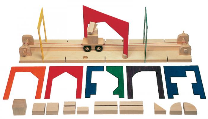 mzz3kksmxlkbtzuycwixr2ghaxqefgyhthbqangd.jpg Товарен скулптор - настолна конструктивна игра