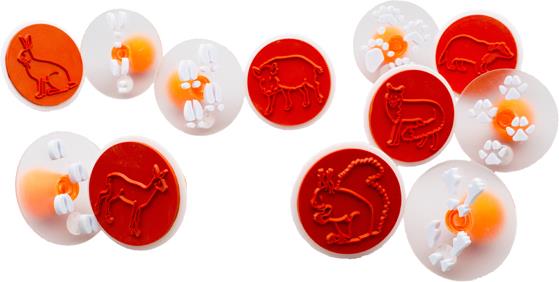 mzz3kksmxlkbtzuycwixr2ghaxqefgyhtxdpa3ud.jpg Детски печати за оцветяване Горски животни и техните стъпки - 6 бр.