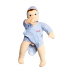 Емпатична кукла с изразително лице, поддържа пряк зрителен контакт, усеща се като истинско бебе, с реалистични полови белези.