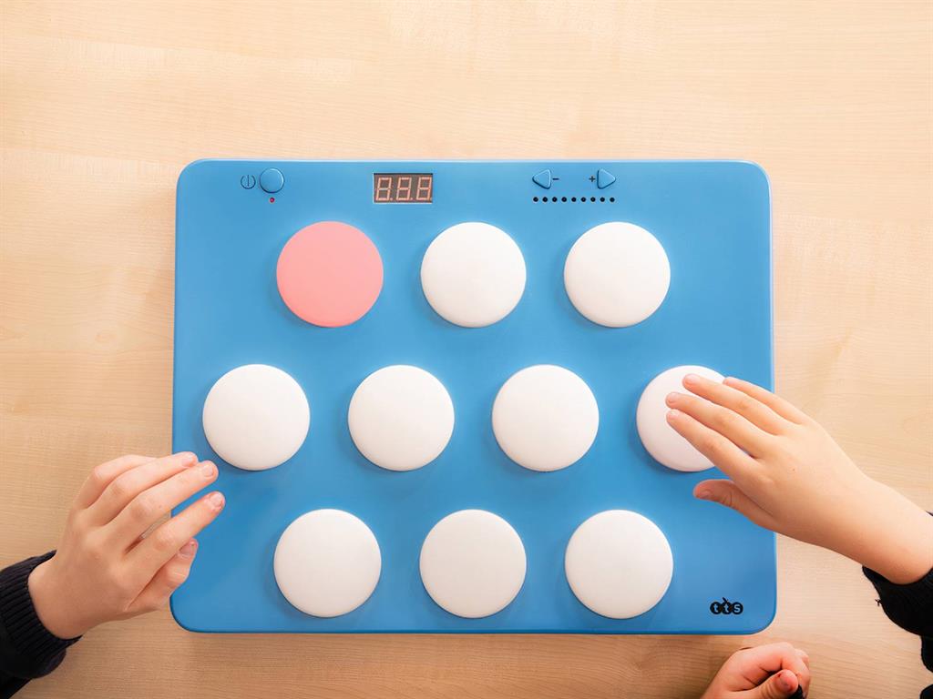 mzz3kksmxlkbtzuycwixr2ghaxqefgyhtx9vanae.jpg Светещ интерактивен панел Бързи реакции