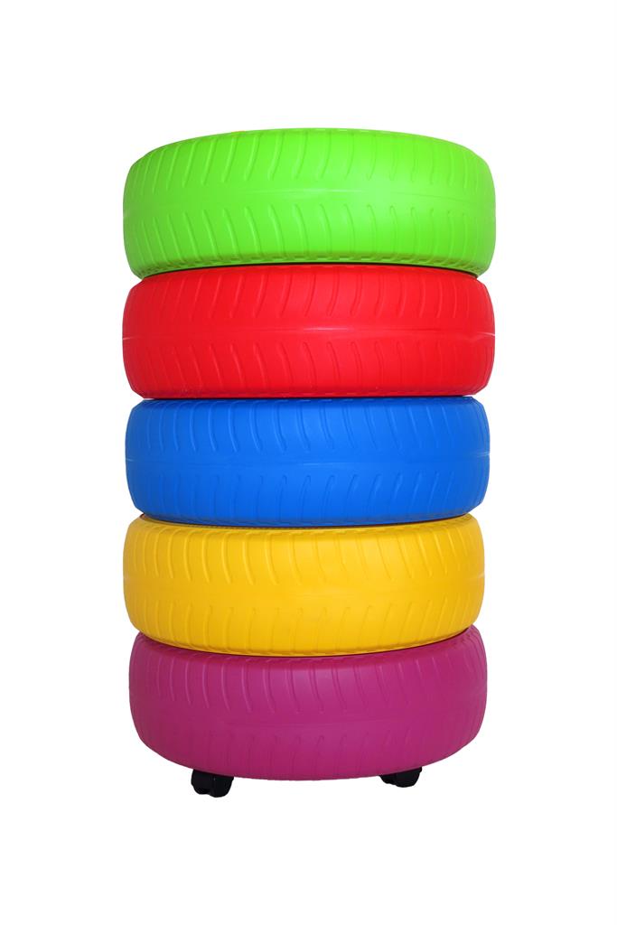 mzz3kksmxlkbtzuycwixr2ghaxqefgyhtx5tdxif.jpg Комплект 5 цветни игрални гуми с количка за съхранение – големи меки гуми в ярки цветове.
